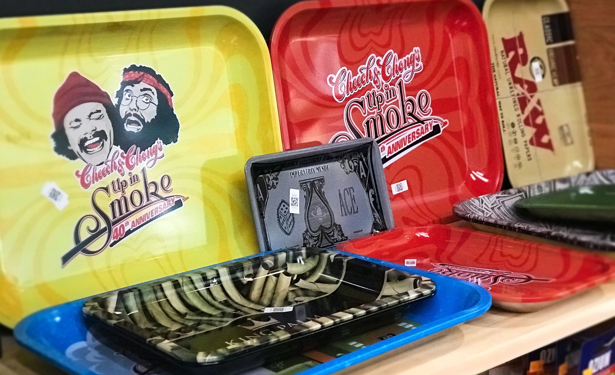 Red Smoking Rolling Tray from Smoking Rolling Papers