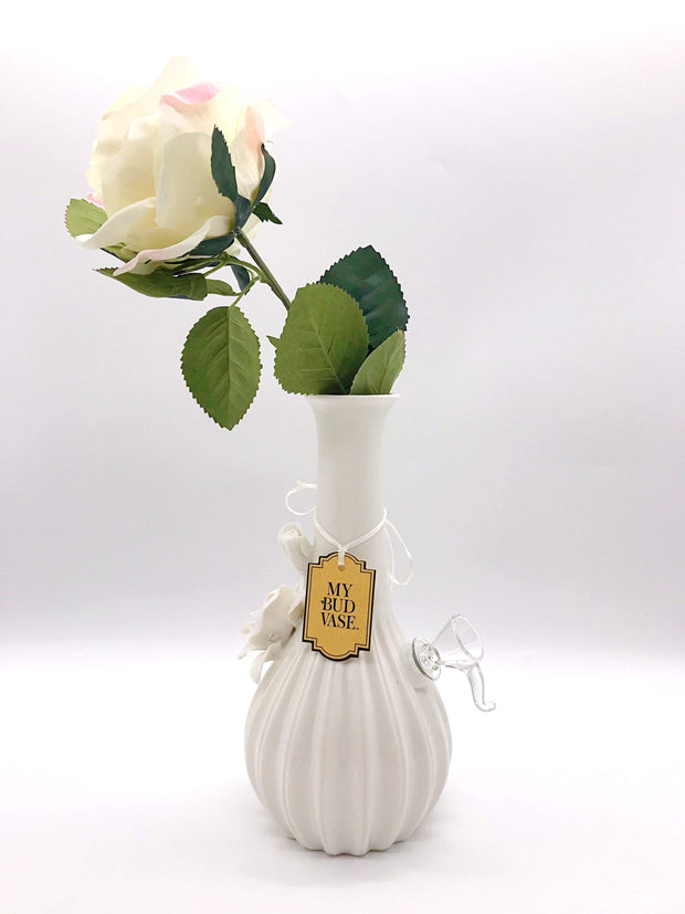 Smoke Station Water Pipe My Bud Vase™ Rose and Ivory Water Pipes